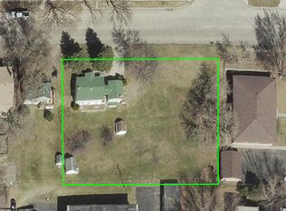 716 E Summit Ave, Fergus Falls, MN 56537