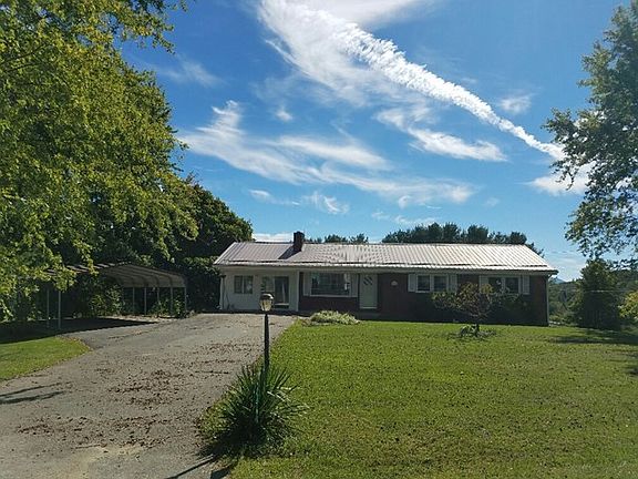 2nd image of 69 Grouse Hollow Ln