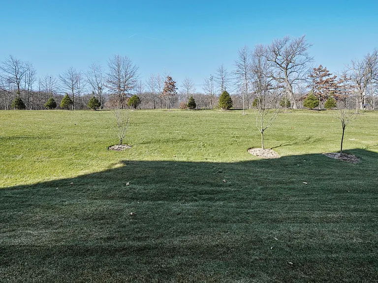 88 Aspen Dr — Photo 21