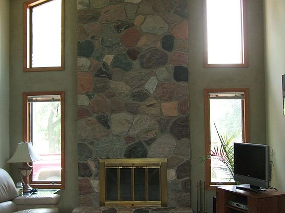 Living Room w/Fireplace