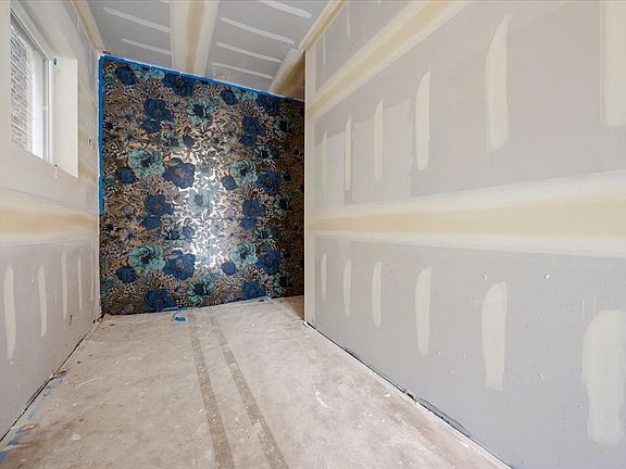 3rd image of 2129 N Damen Ave #3N