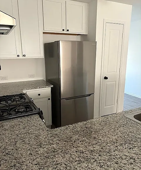 9051 Navarro Vis — Photo 19