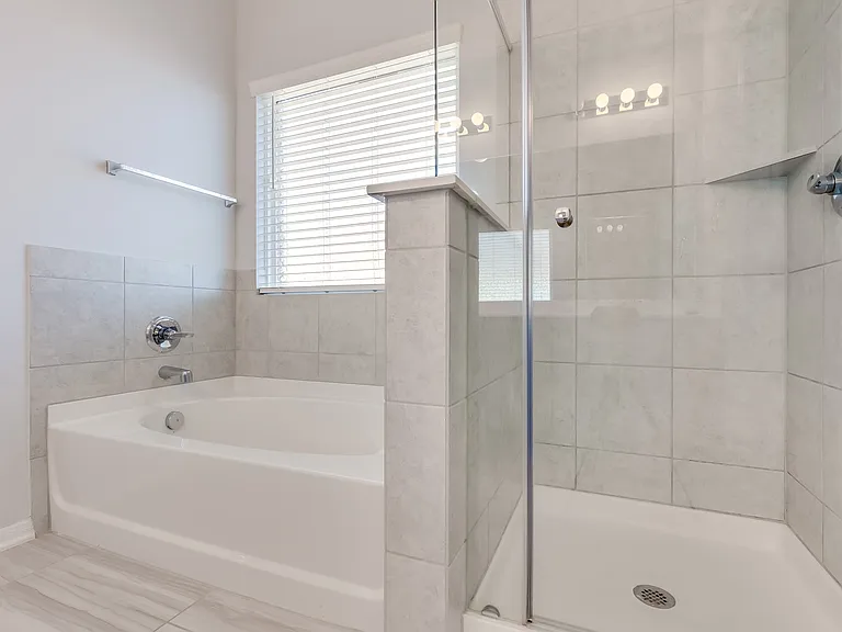 6601 Avila Way — Photo 13