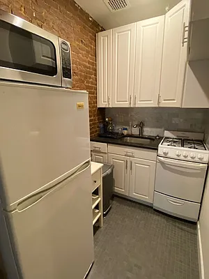 Rented by REAL New York | media 5