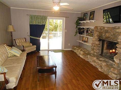 5th image of 3644 Barbary Dr #1