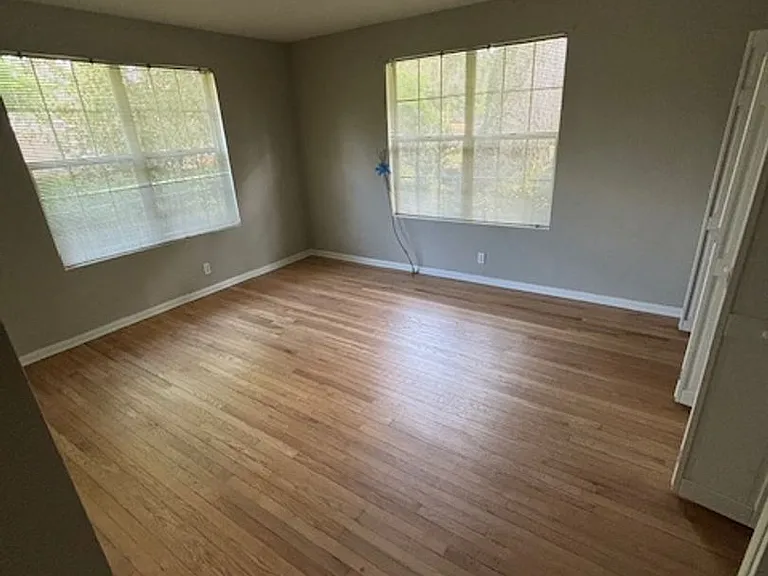 5321 Rollins Ave — Photo 12