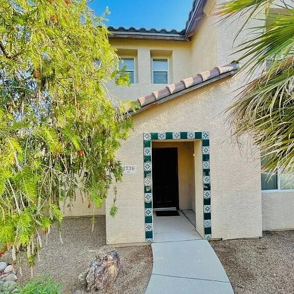 2736 N Neruda Ln — Photo 2