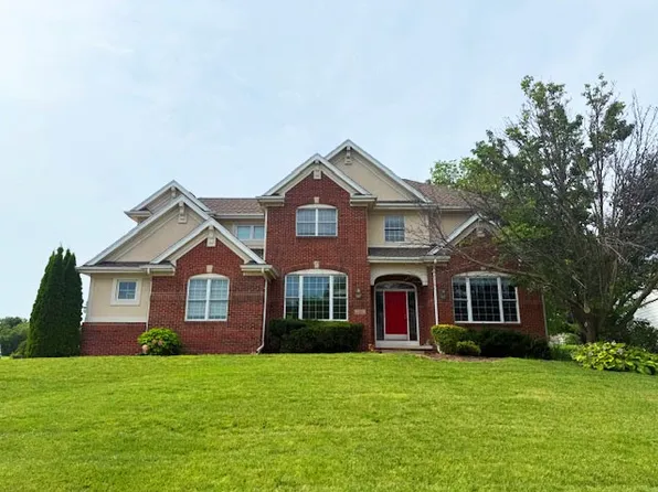 5583 Beechwood Ter, West Des Moines, IA 50266