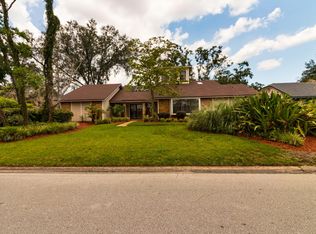 8229 Hidden Lake Dr N, Jacksonville, FL 32216