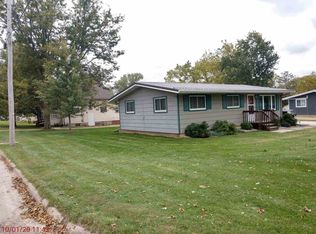 303 6th Ave SW, Cresco, IA 52136