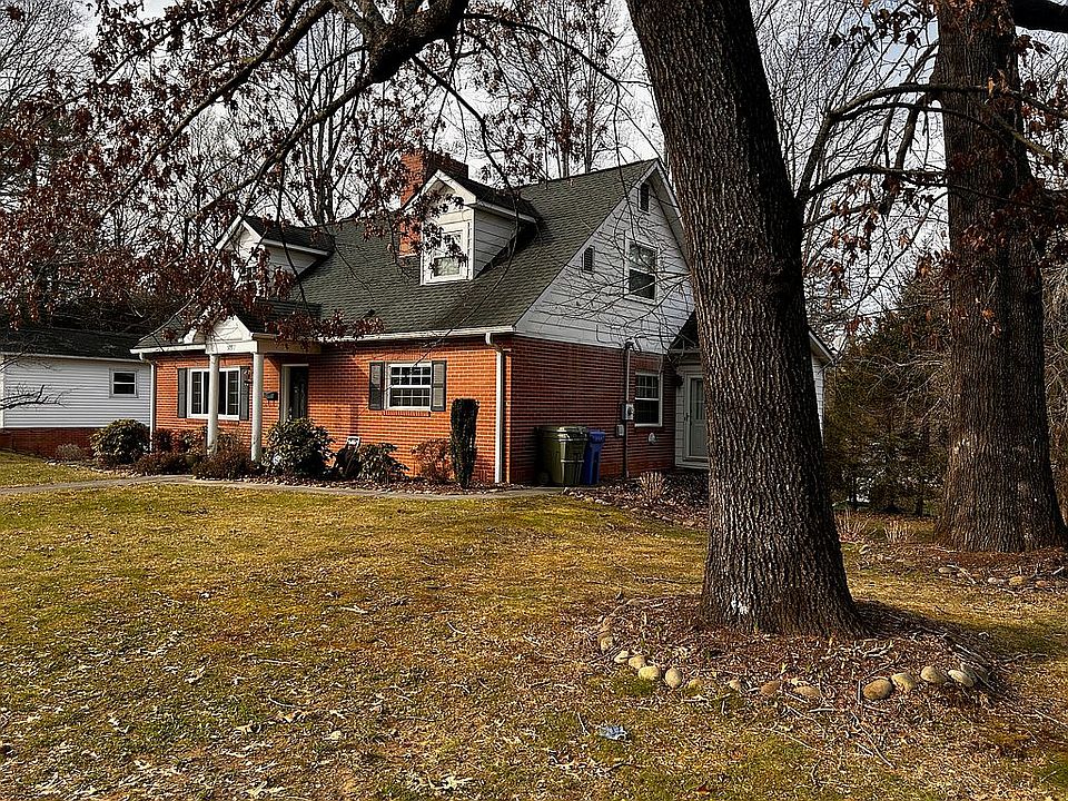 509 9th Ave W, Hendersonville, NC 28791 Zillow