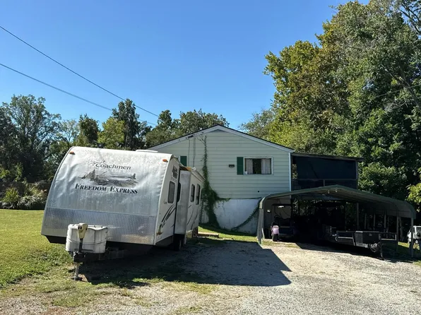 1516 Clark St, Flatwoods, KY 41139