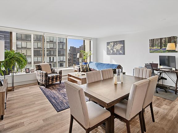 4th image of 5455 N Sheridan Rd APT 808