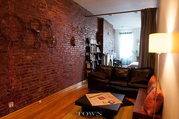 Rented by Town Residential | media 14