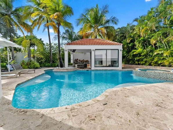 384 Dorado Bch E, Dorado, PR 00646