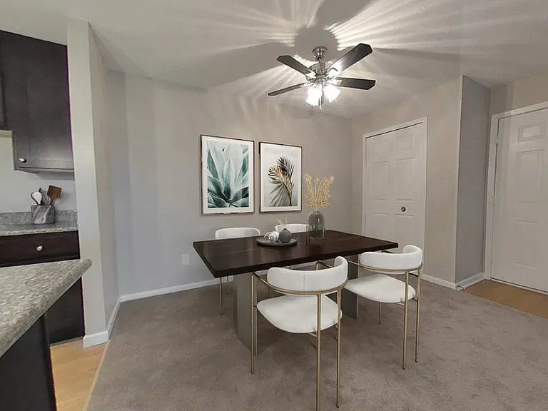 Liberty Hill Apartments — Photo 6