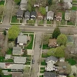 1920 Roberts Ln photo 1