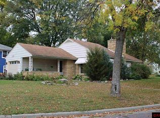 107 S Park Ln, Le Sueur, MN 56058