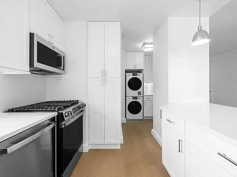 215 E 68th St #30B — Photo 5