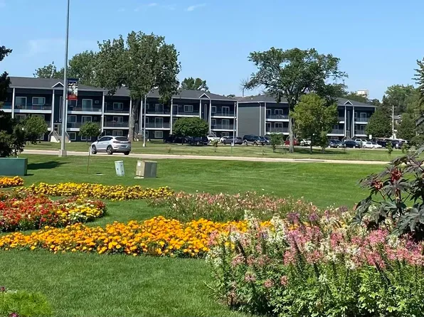 701 Dakota Dr, Rapid City, SD 57702