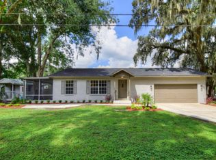 1813 4th St, Valrico, FL 33594
