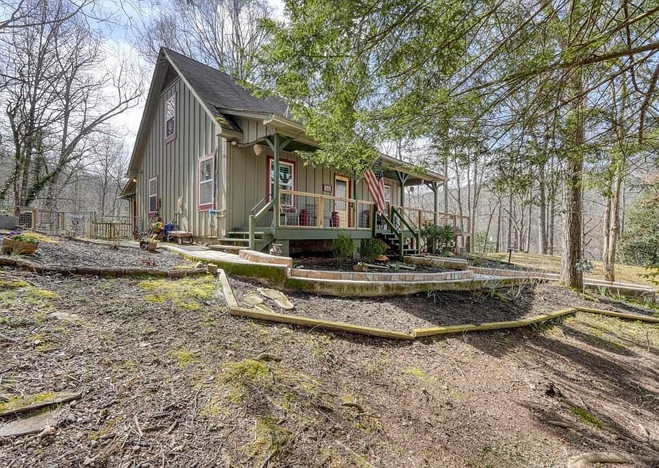 1st image of 124 Cold Branch Ln