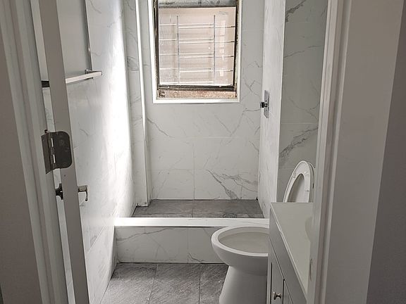 4th image of 287 Edgecombe Ave APT 4A