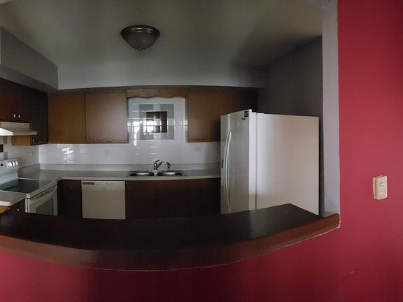3rd image of 2341 Bicentennial Ave APT 4