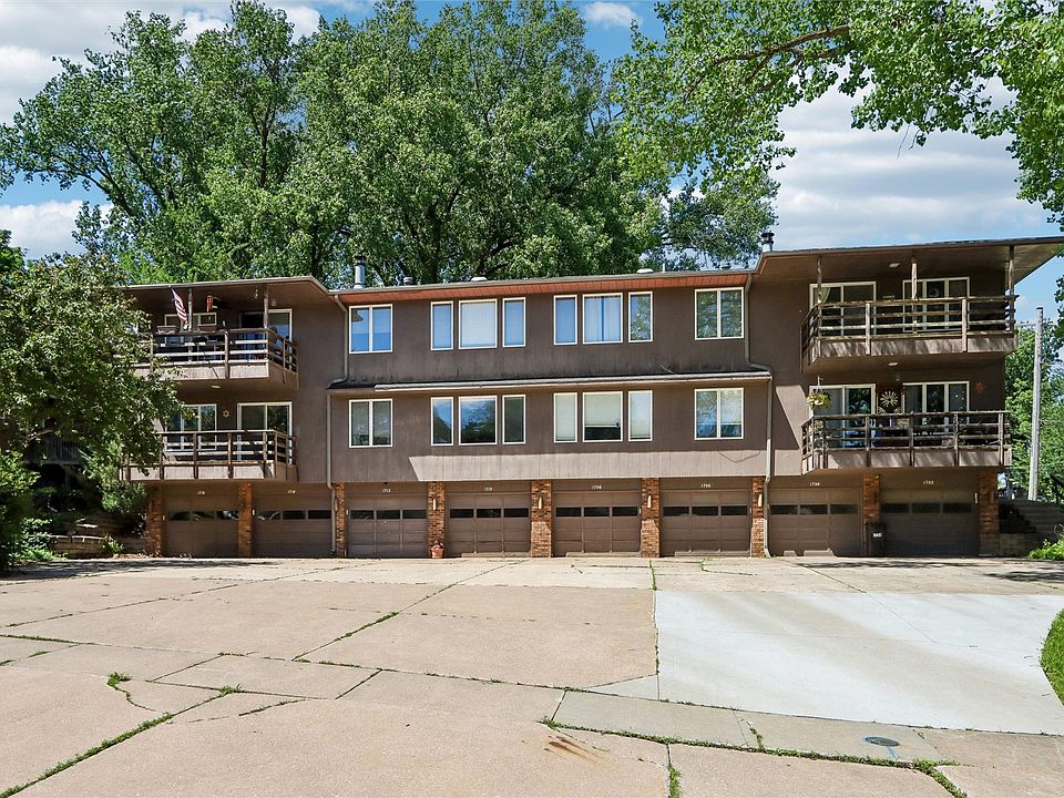 1st image of 1716 Pikes Peak Ct NE