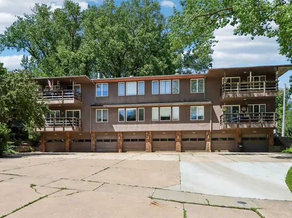1716 Pikes Peak Ct NE, Cedar Rapids, IA 52402