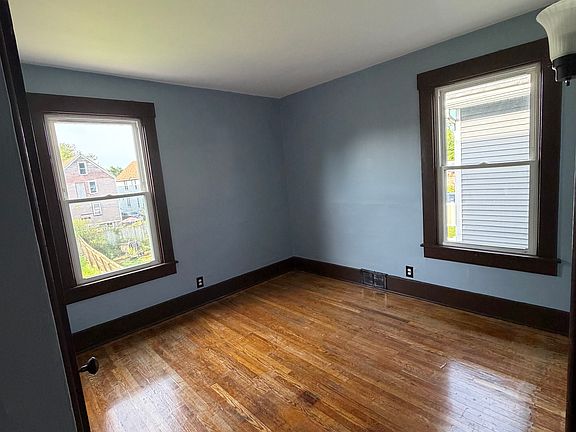 4th image of 51 Olcott Ave Unit 2
