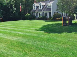 74 Paradise Ln, Rochester, MA 02770