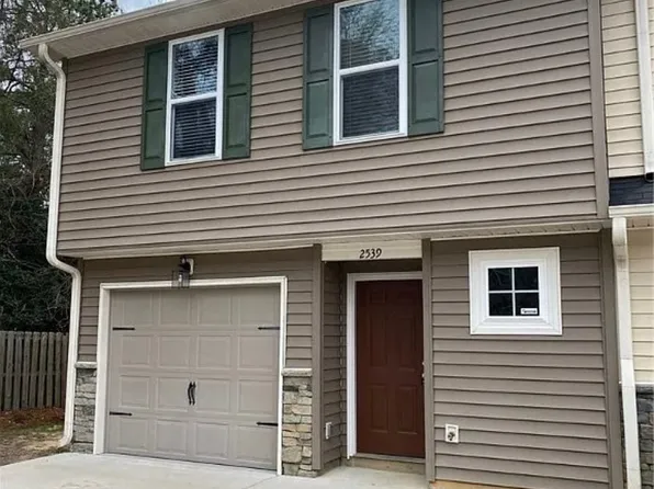 2539 Gardner Park Dr, Fayetteville, NC 28304