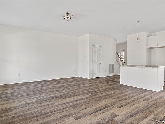 5th image of 3129 Johns Way