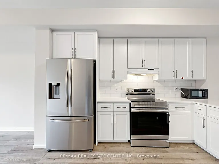 720 Grey St S #55 — Photo 10