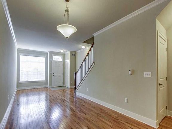 3rd image of 6928 Solomon Ave