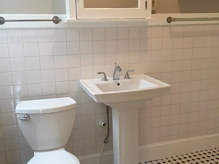 1400 N Detroit St #6 — Photo 25