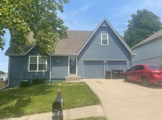 2101 NE Summerfield Ct, Blue Springs, MO 64029