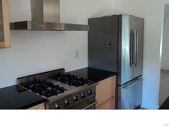 4th image of 1556 Towerwood Rd