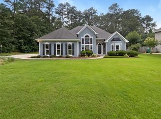 1409 Meadow Springs Dr SW, Lilburn, GA 30047