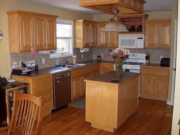 3rd image of 3833 Hill Song Cir