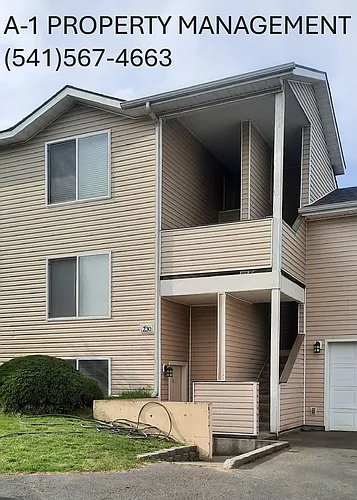 230 Raymond St Photo 1