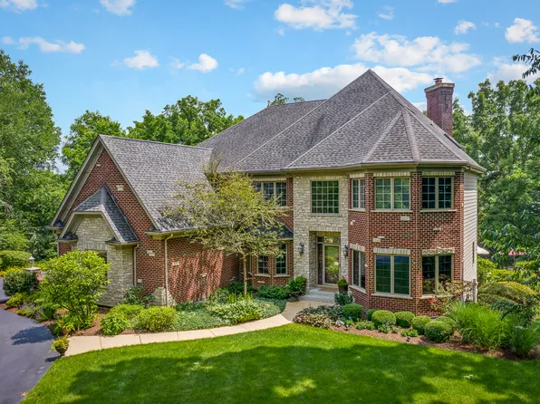 501 Wexford Ct, Saint Charles, IL 60175