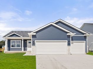6512 NE George Ave, Pleasant Hill, IA 50327