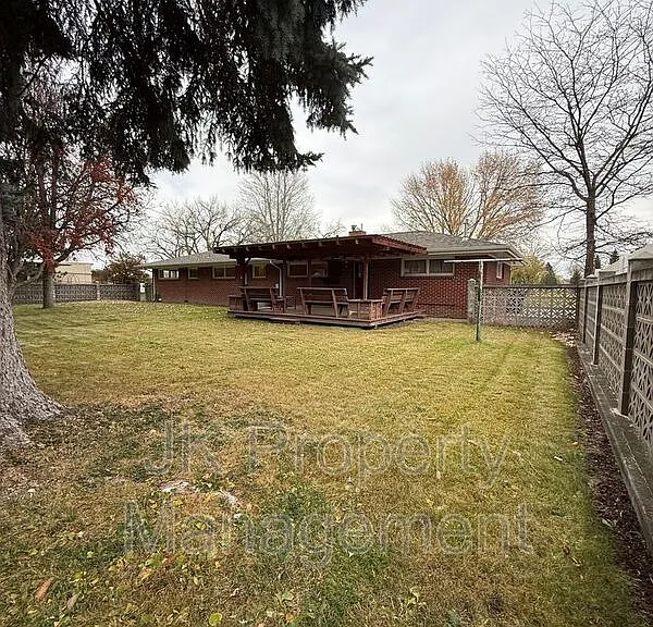 1726 Alder Dr — Photo 43