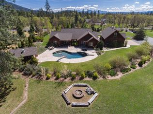 390 Kaneeta Ln, Grants Pass, OR
