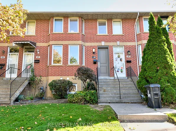 399 Perth Ave, Toronto, ON M6P 3Y5