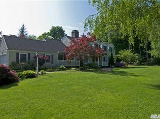 6 Great Oak Rd, Saint James, NY 11780