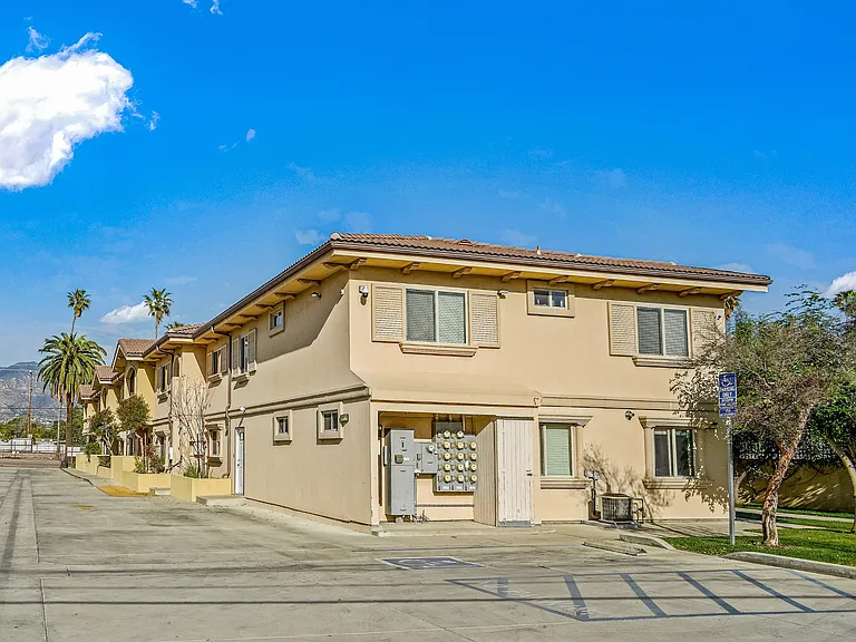 12713 San Fernando Rd #107 — Photo 10
