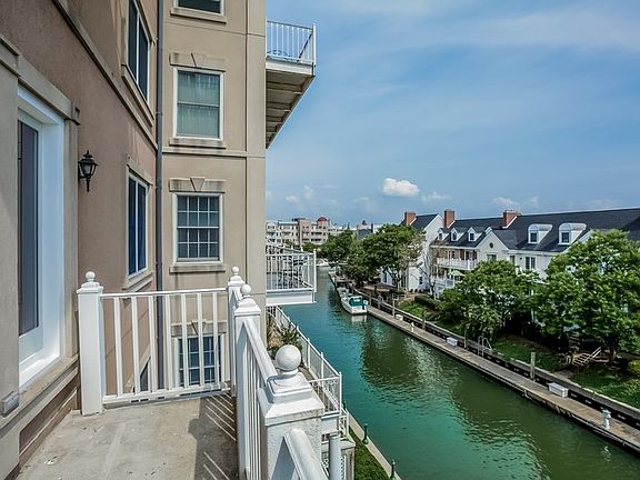 2nd image of 201 Shearwater Ct W APT 23